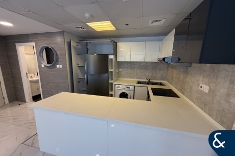 Lägenhet till försäljning i Dubai Marina, Dubai, UAE 1 sovrum, 156 kvm Nr. 666876 - fotografi 7