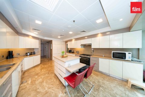 Apartment til salg i Dubai Marina, Dubai, UAE 3 soveværelser, 330.1 kvm № 701393 - foto 6