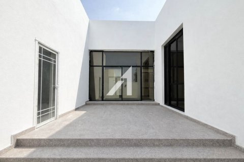 Vilë në Al Barsha, Dubai, Emiratet e Bashkuara Arabe 4 dhoma gjumi, 929 m2. № 695580 - Foto 11