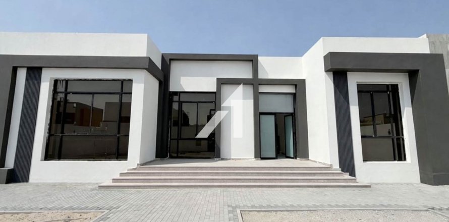 Vilë në Al Barsha, Dubai, Emiratet e Bashkuara Arabe 4 dhoma gjumi, 929 m2. № 695580