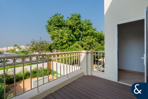 Vilë në The Springs, Dubai, Emiratet e Bashkuara Arabe 3 dhoma gjumi, 255 m2. № 667276 - Foto 15