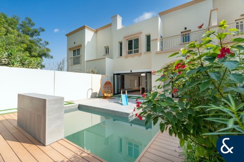 Vilë në The Springs, Dubai, Emiratet e Bashkuara Arabe 3 dhoma gjumi, 255 m2. № 667276 - Foto 25