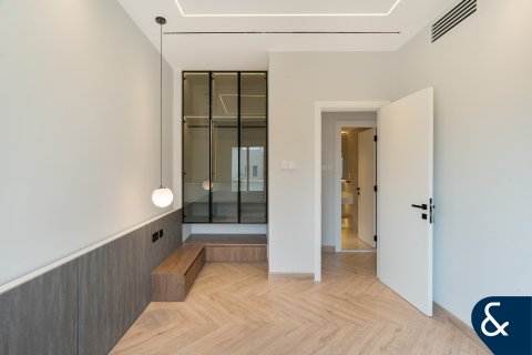 Vilë në The Springs, Dubai, Emiratet e Bashkuara Arabe 3 dhoma gjumi, 255 m2. № 667276 - Foto 21