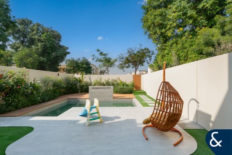 Vilë në The Springs, Dubai, Emiratet e Bashkuara Arabe 3 dhoma gjumi, 255 m2. № 667276 - Foto 22