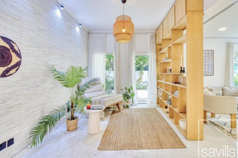 阿联酋 Dubai Meadows 待售 : 3 卧, 518 平方米 , 编号680744 - 照片 3