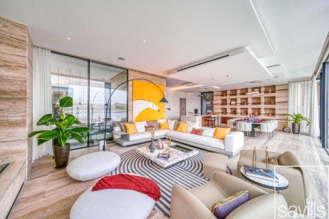 Vilë në Palm Jumeirah, Dubai, Emiratet e Bashkuara Arabe 6 dhoma gjumi, 712 m2. № 680747 - Foto 15