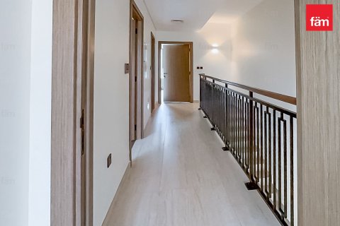 Rumah bandar di Dubai, UAE 4 bilik tidur, 144 meter persegi № 716080 - foto 7