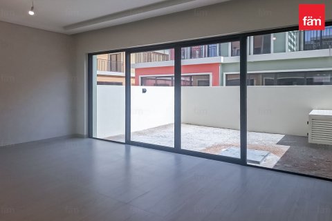 Rumah bandar di Dubai, UAE 4 bilik tidur, 144 meter persegi № 716080 - foto 19