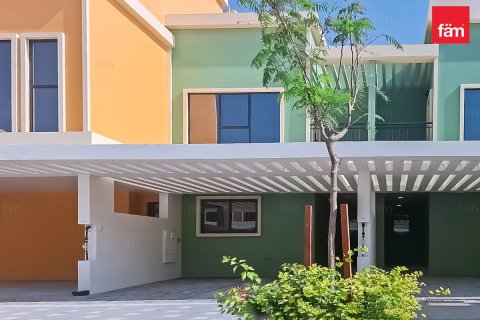 Maison de ville à Dubai, EAU: 4 chambres, 144 m2 № 716080