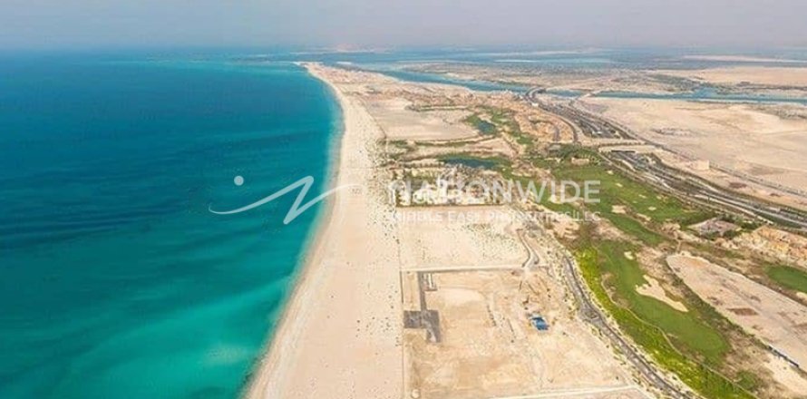 Land in Abu Dhabi, UAE 1002 sq.m. № 647144
