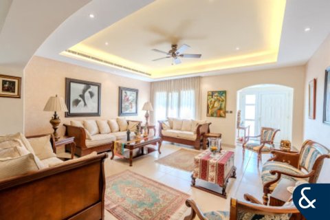 Meadows, Dubai, UAE의 판매용 빌라 침실 4개, 381제곱미터 번호 667614 - 사진 4