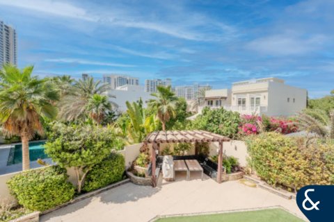 Meadows, Dubai, UAE의 판매용 빌라 침실 4개, 381제곱미터 번호 667614 - 사진 25