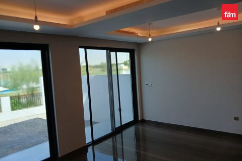 Dubai, संयुक्त अरब अमीरात में टाउनहाउस, 4 बेडरूम, 151.2 वर्ग मीटर, संख्या 763059 - फ़ोटो 15
