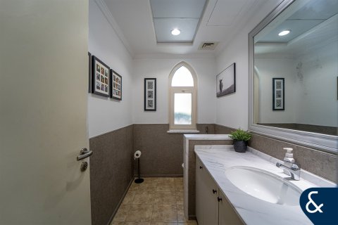 Villa till försäljning i Dubai Sports City, Dubai, UAE 5 sovrum, 446 kvm Nr. 670813 - fotografi 17