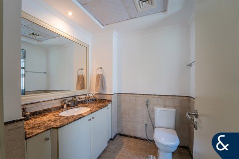 Villa till försäljning i Dubai Sports City, Dubai, UAE 5 sovrum, 446 kvm Nr. 670813 - fotografi 14