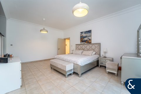 Villa till försäljning i Dubai Sports City, Dubai, UAE 5 sovrum, 446 kvm Nr. 670813 - fotografi 11