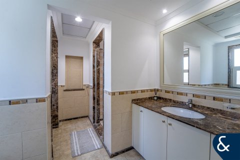 Villa till försäljning i Dubai Sports City, Dubai, UAE 5 sovrum, 446 kvm Nr. 670813 - fotografi 12