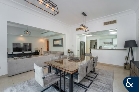 Villa till försäljning i Dubai Sports City, Dubai, UAE 5 sovrum, 446 kvm Nr. 670813 - fotografi 6