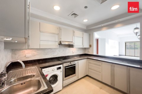 Apartamento para arrendamento em Palm Jumeirah, Dubai, EAU 2 quartos, 194.7 m2 № 691380 - foto 6