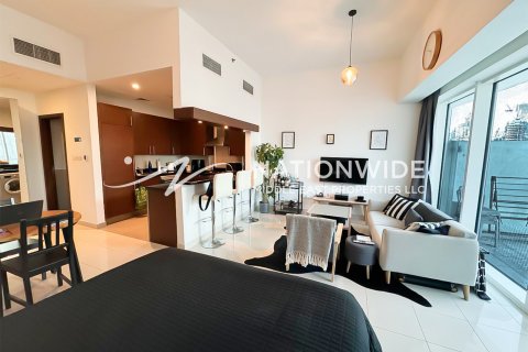 Apartment in Dubai, UAE 56 sq.m. № 628678 - photo 2