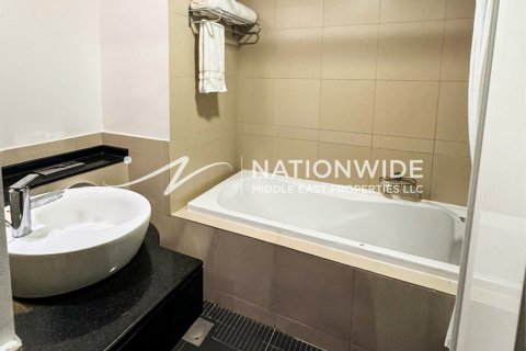 Apartment in Dubai, UAE 56 sq.m. № 628678 - photo 4