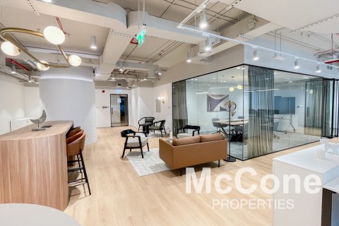 Kancelář v Sheikh Zayed Road, Dubai, SAE 176.98 m² Č.: 586941 - fotografie 1
