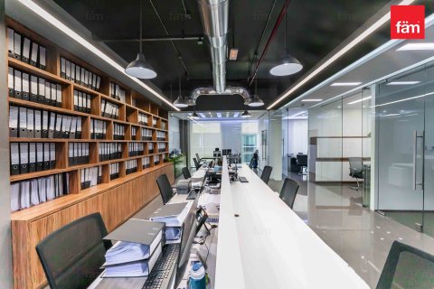 Office til salg i Business Bay, Dubai, UAE 181.7 kvm № 645809 - foto 12
