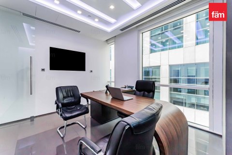 Office til salg i Business Bay, Dubai, UAE 181.7 kvm № 645809 - foto 17