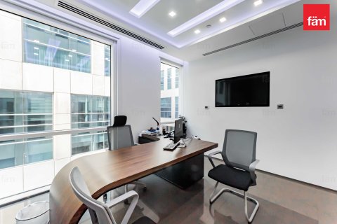 Office til salg i Business Bay, Dubai, UAE 181.7 kvm № 645809 - foto 23