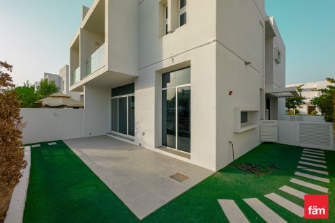 Townhouse sa Dubai, UAE 3 silid-tulugan, 290.6 sq.m. № 645812 - larawan 2