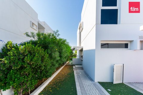 Townhouse sa Dubai, UAE 3 silid-tulugan, 290.6 sq.m. № 645812 - larawan 13
