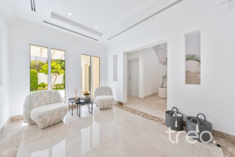 Müüa villa asukohaga Meadows, Dubai, AÜE: 4 magamistoaga, 440.55 m² Nr 733022 - pilt 20