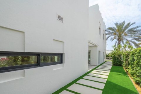 ویلا برای فروش در  Meadows، Dubai، امارات متحده عربی  4 خوابه ، 440.55 متر مربع ، شماره 733022 - تصویر 9