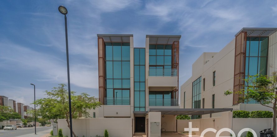 Villa in Meydan, Dubai, UAE 6 bedrooms, 692.13 sq.m. № 733025
