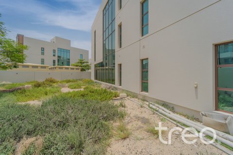 Villa in Meydan, Dubai, UAE 6 bedrooms, 692.13 sq.m. № 733025 - photo 2