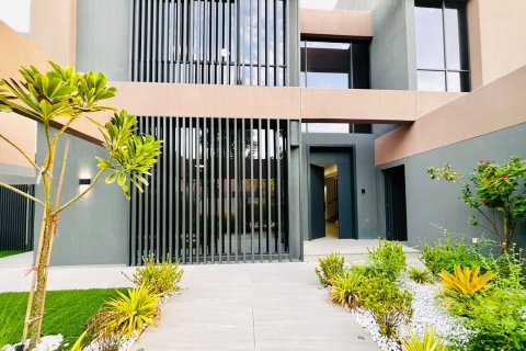 Vila v Tilal City, Sharjah, SAE 5 ložnice, 678.56 m² Č.: 764278 - fotografie 4
