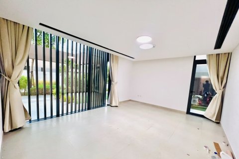 Vila v Tilal City, Sharjah, SAE 5 ložnice, 678.56 m² Č.: 764278 - fotografie 15