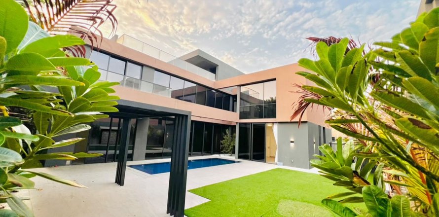 Vila v Tilal City, Sharjah, SAE 5 ložnice, 678.56 m² Č.: 764278