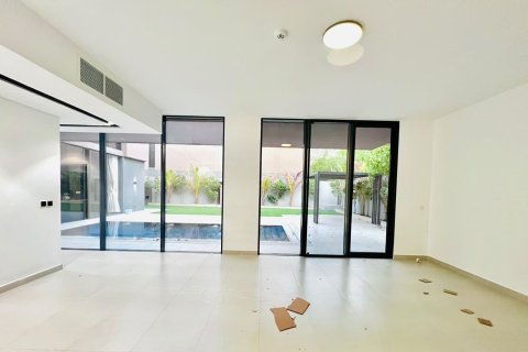 Vila v Tilal City, Sharjah, SAE 5 ložnice, 678.56 m² Č.: 764278 - fotografie 9