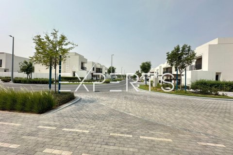 Řadový dům na Yas Island, Abu Dhabi, SAE 3 ložnice, 168.7 m² Č.: 579460 - fotografie 1