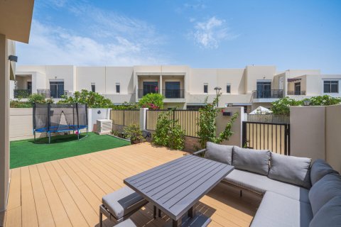 Villetta a schiera in affitto a Town Square, Dubai, EAU 4 camere da letto, 283 mq. № 707924 - foto 15