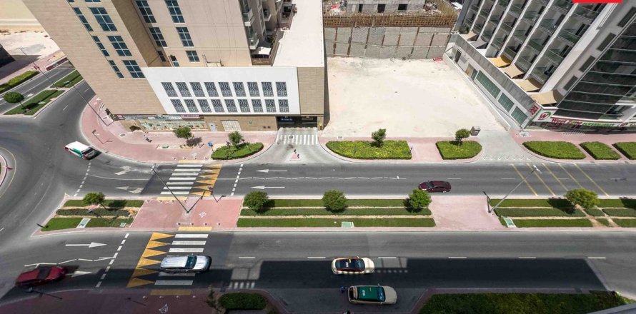 Lakás itt: Al Satwa, Dubai, EAE, 2 hálószoba, 119.9 m², azonosító: 610443
