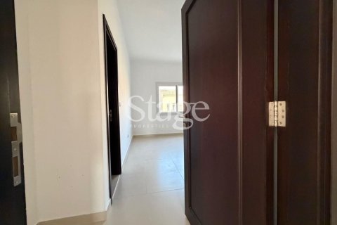Villa till försäljning i Serena, Dubai, UAE 2 sovrum, 178 kvm Nr. 737516 - fotografi 2