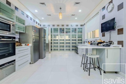 Villa itt: Emirates Hills, Dubai, EAE, 7 hálószoba, 1692.69 m², azonosító: 747176 - fénykép 9