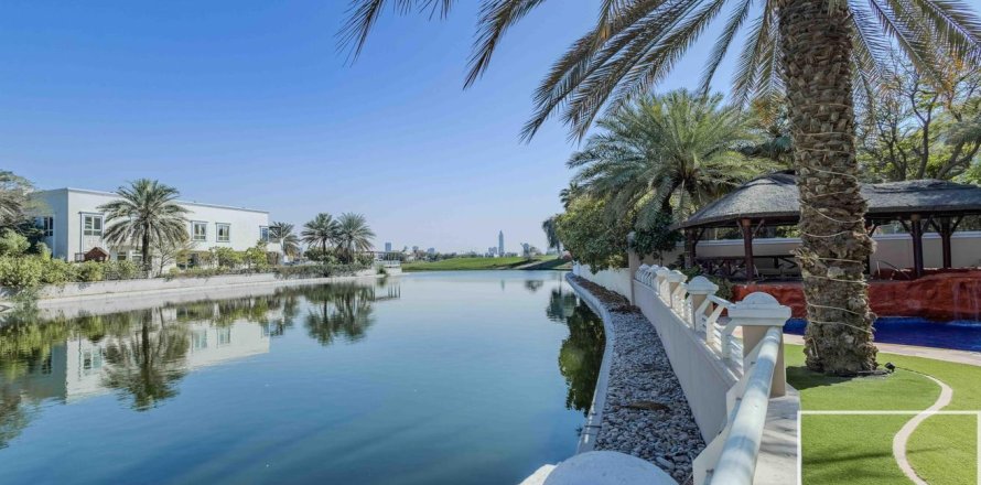 Villa itt: Emirates Hills, Dubai, EAE, 7 hálószoba, 1692.69 m², azonosító: 747176