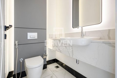 Apartment in Business Bay, Dubai, UAE 2 bedrooms, 226 sq.m. № 601840 - photo 10