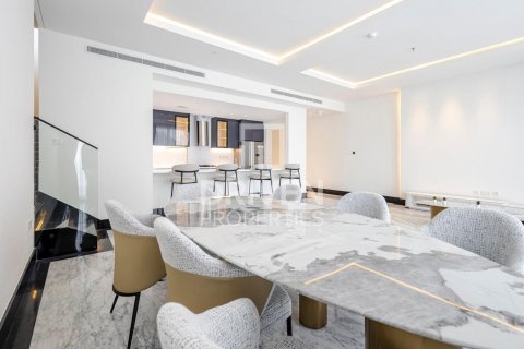 Apartment in Business Bay, Dubai, UAE 2 bedrooms, 226 sq.m. № 601840 - photo 6