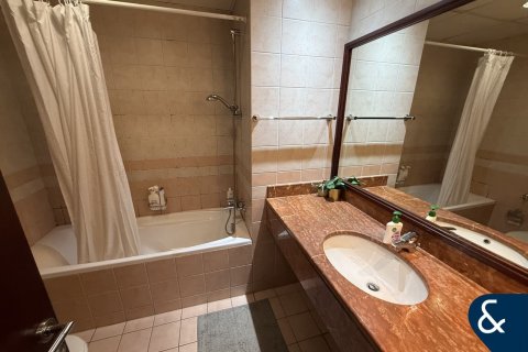 Apartmán v EMIRATES CROWN v Dubai Marina, SAE 3 spálne, 361 m2 č. 667088 - Fotografia 8