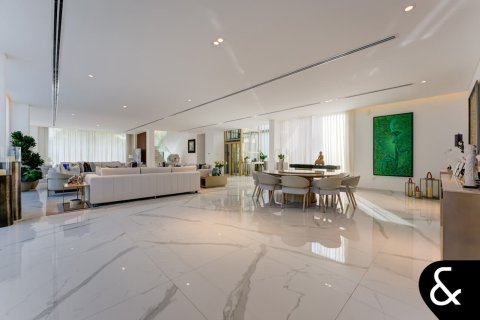 Villa in Al Barari, Dubai, UAE 6 bedrooms, 1238 sq.m. № 667090 - photo 2