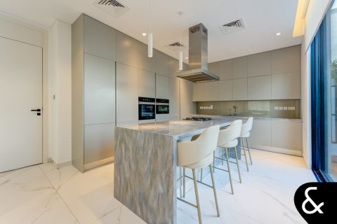 Villa in Al Barari, Dubai, UAE 6 bedrooms, 1238 sq.m. № 667090 - photo 8